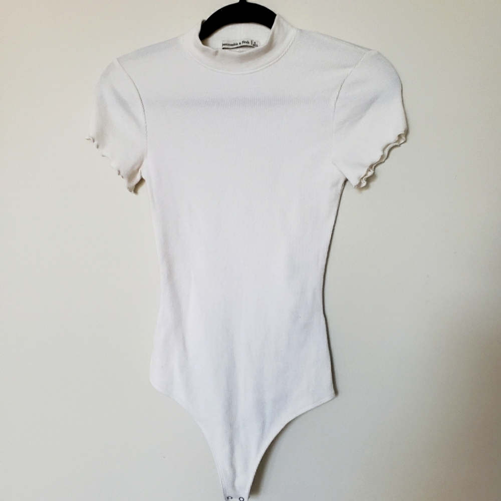 ABERCROMBIE Ribbed Mock Neck Bodysuit size S